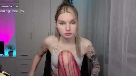 Luna online show from 03/04/26, 03:01