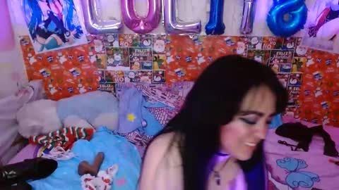 Snapshot of looltalizekatana chatting on 12/22/24, 01:33 alize online show from 12/22/24, 01:33