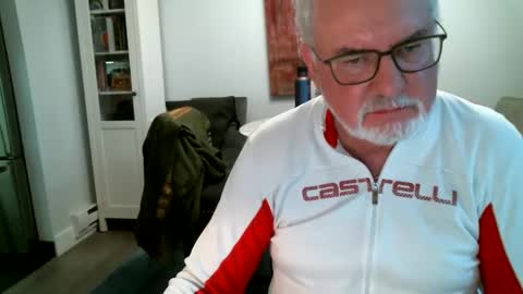 loop102 online show from 09/16/25, 02:56