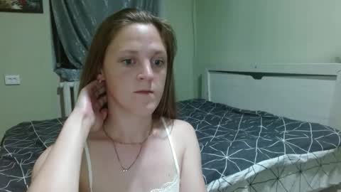 Snapshot of lora879 chatting on 05/27/26, 07:55 Lora online show from 05/27/26, 07:55