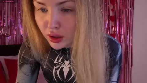 Lora online show from 02/22/26, 01:53