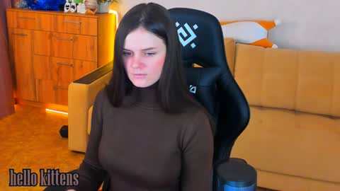 Snapshot of lora_cain chatting on 12/16/24, 03:22 Lora Cain online show from 12/16/24, 03:22