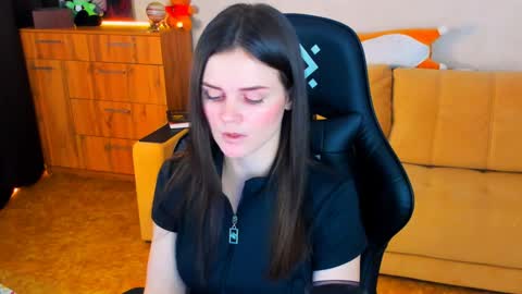 Snapshot of lora_cain chatting on 01/09/25, 02:07 Lora Cain online show from 01/09/25, 02:07