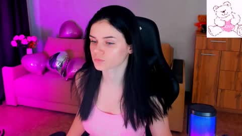 Snapshot of lora_cain chatting on 02/16/25, 01:27 Lora Cain online show from 02/16/25, 01:27