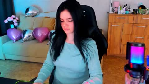 Snapshot of lora_cain chatting on 02/25/25, 07:25 Lora Cain online show from 02/25/25, 07:25