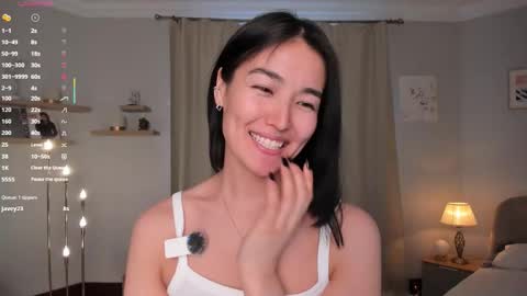 Lora control 2 min for every new Fan Club subscriber online show from 02/12/26, 08:42