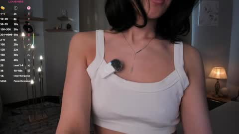 Lora control 2 min for every new Fan Club subscriber online show from 03/29/26, 08:36