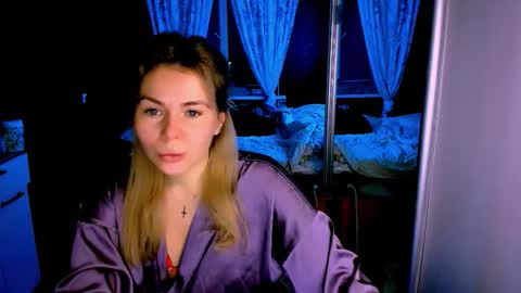 Lora online show from 12/02/25, 02:39