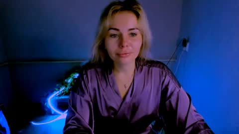 Lora online show from 04/02/26, 03:15