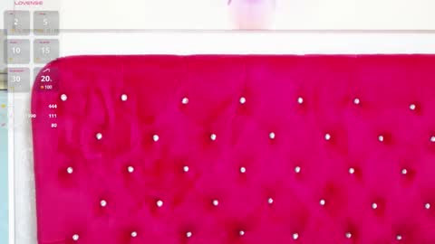loradelniro1 online show from 03/06/25, 07:43