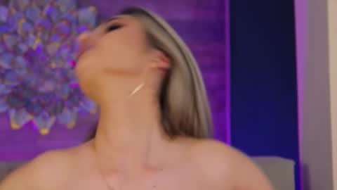 Lora online show from 01/15/26, 08:12