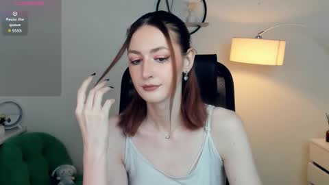 Lora online show from 11/20/25, 10:48