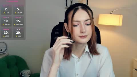 Lora online show from 11/22/25, 11:09