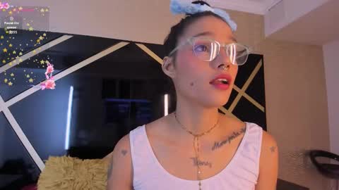 loraineblake online show from 12/15/25, 01:15