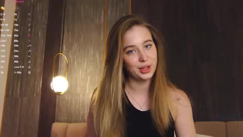 Snapshot of loraineluff chatting on 03/12/25, 05:49 Loraine online show from 03/12/25, 05:49