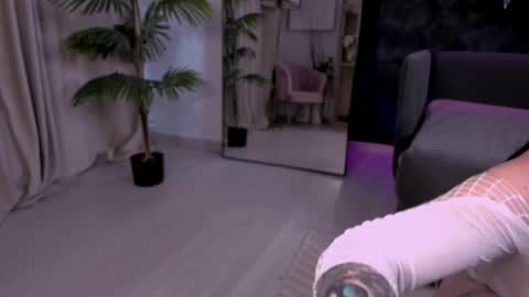 LoraIvone online show from 03/08/26, 02:04