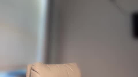 Cale online show from 02/06/26, 06:33