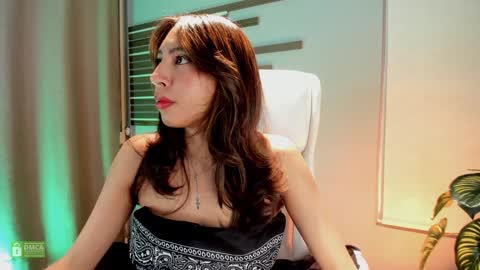 Snapshot of lordeborah1 chatting on 01/24/25, 04:28 Deborah Daz online show from 01/24/25, 04:28
