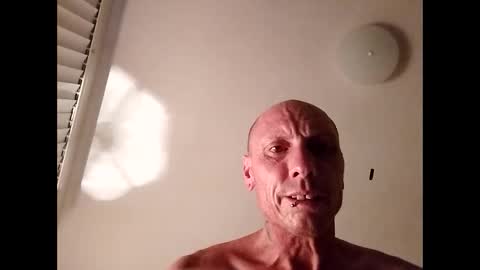 Lordhung79 online show from 10/04/25, 01:03