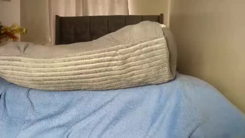 LORELAH online show from 11/22/25, 07:40