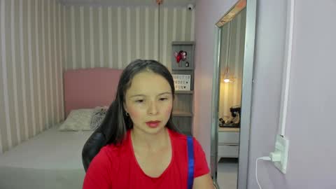 lorelaigiven online show from 10/08/25, 12:25