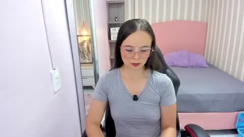 Snapshot of lorelaigiven chatting on 06/20/26, 12:30 lorelaigiven online show from 06/20/26, 12:30