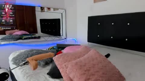 Snapshot of lorelei_pink chatting on 09/09/25, 03:33 lorelei_pink online show from 09/09/25, 03:33