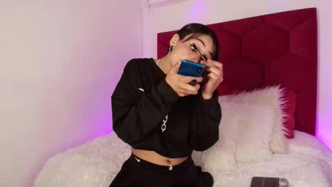 LORELI online show from 11/07/25, 03:28