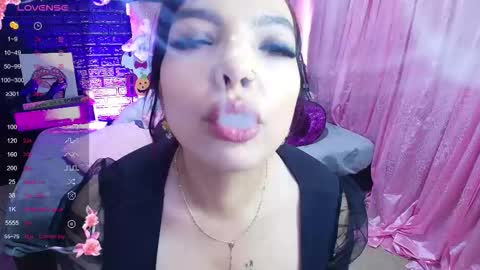 Loren online show from 10/17/25, 09:39