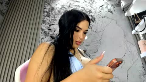 Snapshot of loren_baker chatting on 02/10/26, 06:01 Doll Queen online show from 02/10/26, 06:01