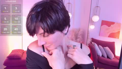 Loren online show from 10/03/25, 02:25