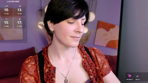 Snapshot of loren_daze chatting on 05/15/26, 02:13 Loren online show from 05/15/26, 02:13