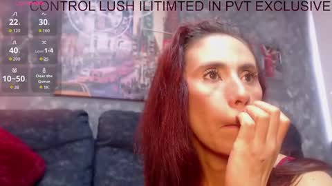Snapshot of loren_queen_ chatting on 07/11/26, 05:37 Loren online show from 07/11/26, 05:37