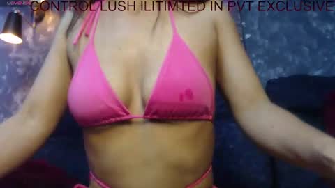 Snapshot of loren_queen_ chatting on 07/18/26, 04:55 Loren online show from 07/18/26, 04:55