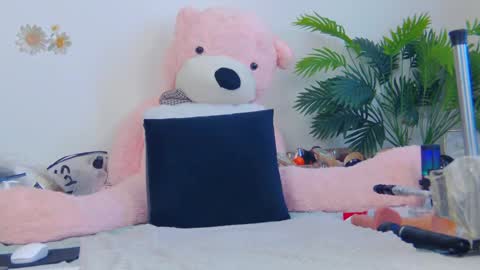 Hi Im Lorena an independent model Im waiting for you for any craziness you dream of... online show from 03/05/25, 09:38