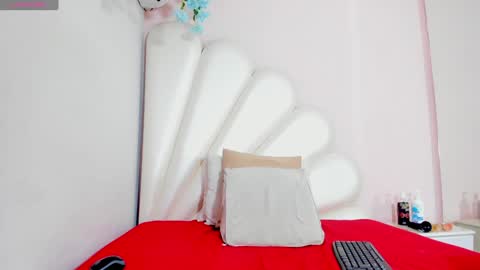 Lorena online show from 02/03/25, 01:40