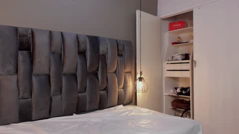 Snapshot of lorena_vieira_ chatting on 02/08/25, 02:47 Lorena Vieira online show from 02/08/25, 02:47