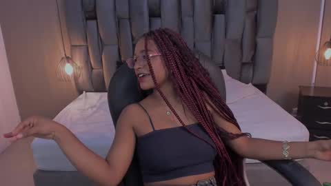 Snapshot of lorena_vieira_ chatting on 03/02/25, 08:07 Lorena Vieira online show from 03/02/25, 08:07