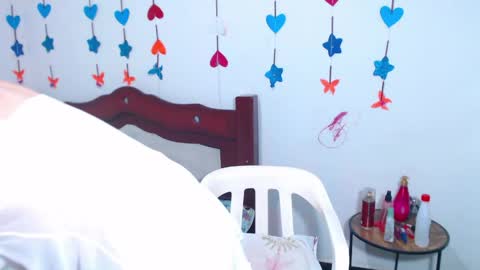 Lorena Capelli online show from 04/16/26, 09:37