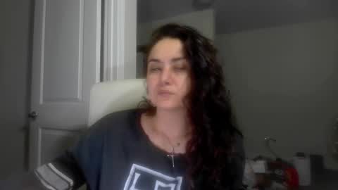 lorenlovely online show from 12/15/25, 10:14