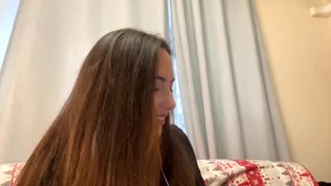 lorenrutty online show from 11/24/25, 09:20