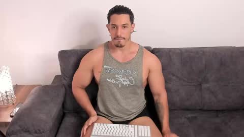 Lorenzo F online show from 02/13/25, 01:40