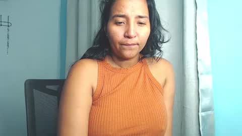 Loretta Gmez online show from 11/01/25, 02:46