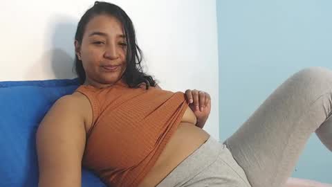 Loretta Gmez online show from 04/24/26, 10:01