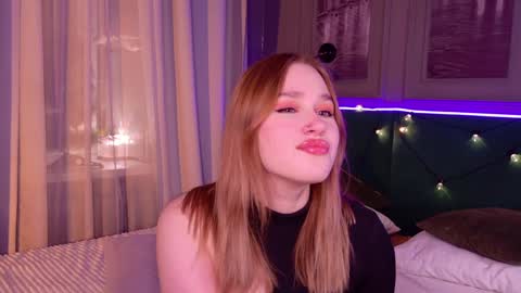 Lori online show from 12/08/24, 07:43