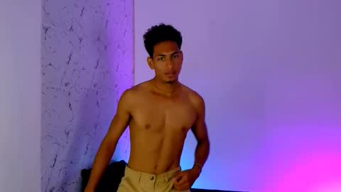 Lorian Vikel  online show from 03/17/26, 11:41