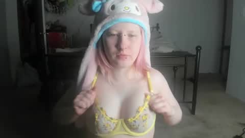 Snapshot of loricritter2 chatting on 03/04/25, 01:12 Lori Critter online show from 03/04/25, 01:12