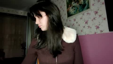 Snapshot of lorinepiro chatting on 11/14/25, 03:44 Kira online show from 11/14/25, 03:44