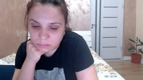 LorraGrey online show from 04/01/26, 07:33