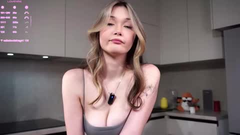 Jess online show from 09/25/25, 12:42